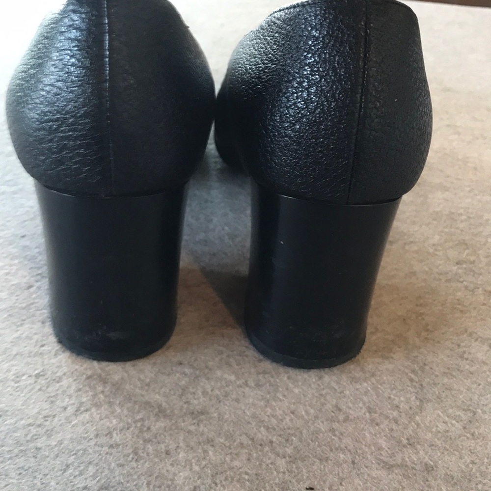 Shoes - Picture 2 of 4